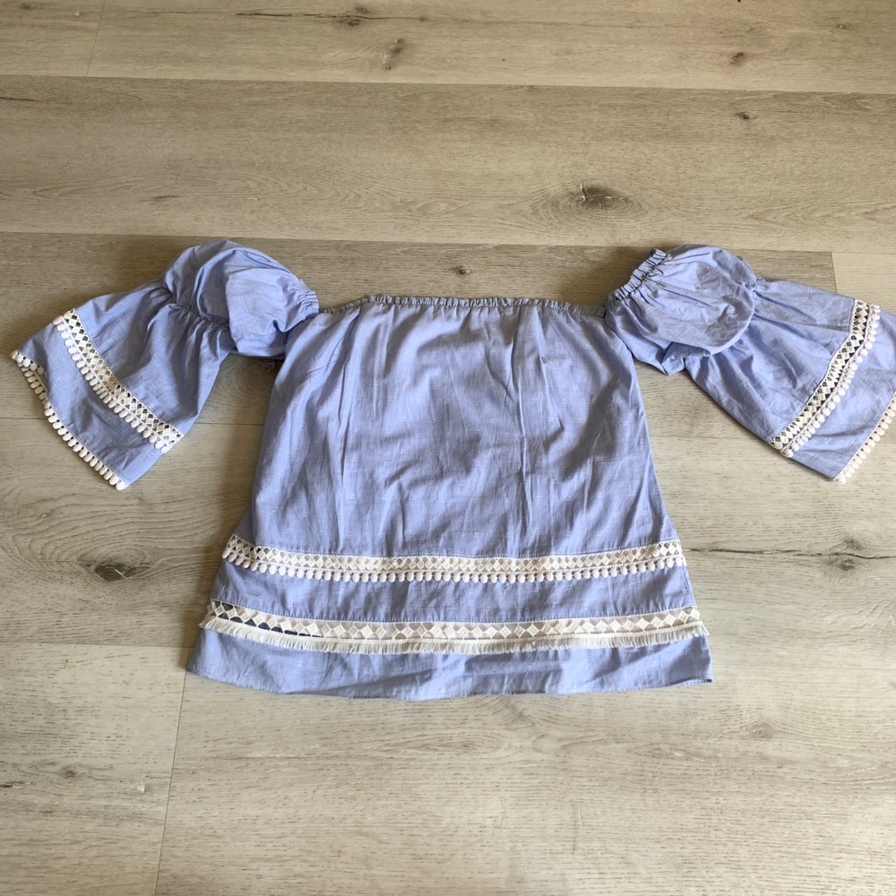White House Black‎ Market Blue Off Shoulder Crochet Trim Blouse Top Size 0
